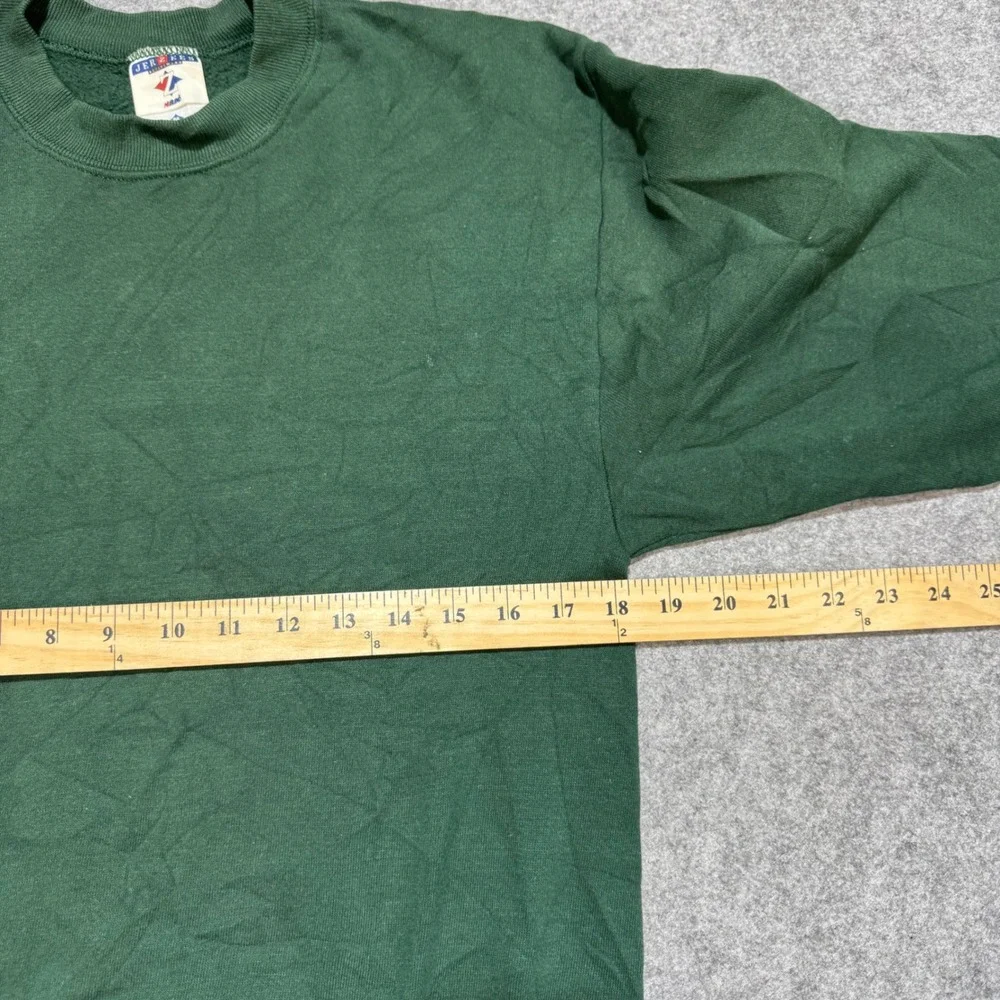 Vintage Jerzees NuBlend Sweatshirt Forest Green Crewneck Made in USA Mens Medium